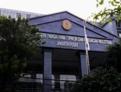 Ekx Gubernur Sultra Ali Mazi dalam Kasus Korupsi Izin Tambang: Ungkap Fakta Baru di Persidangan