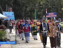 Ketua TP PKK Konawe Sambut Devile Parade Nusantara pada Pembukaan Jambore PKK Tingkat Sultra