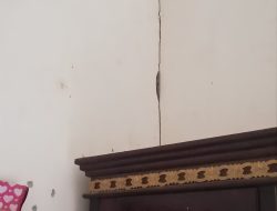 Satu Unit Rumah di Desa Kumapo Konawe Retak Akibat Gempa