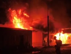 Akibat Informasi Hoaks, Kantor PT RCP Dibakar Warga