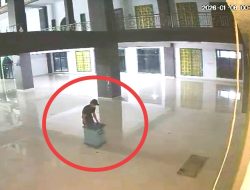 Kotak Amal Masjid Babussalam Unaaha Dicuri, Aksi Terekam CCTV