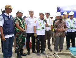 Wabup Konawe letakkan batu pertama Kampung Nelayan Merah Putih di Muara Sampara